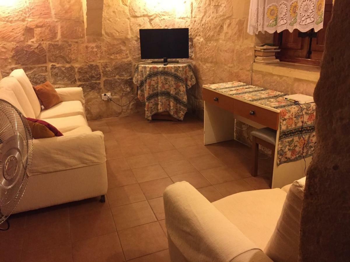 400Yr Farmhouse In Xaghra Gozo - Separate Rooms ภายนอก รูปภาพ